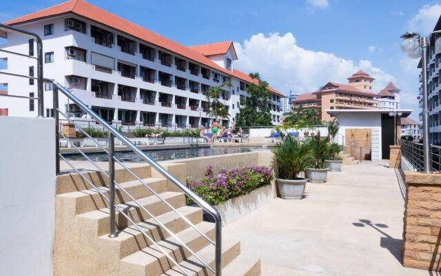 Отель Jomtien Plaza Residence вид на фасад