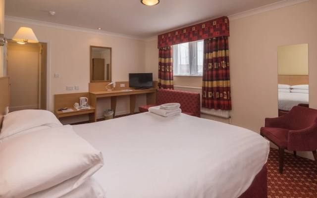 Crewe Arms Hotel