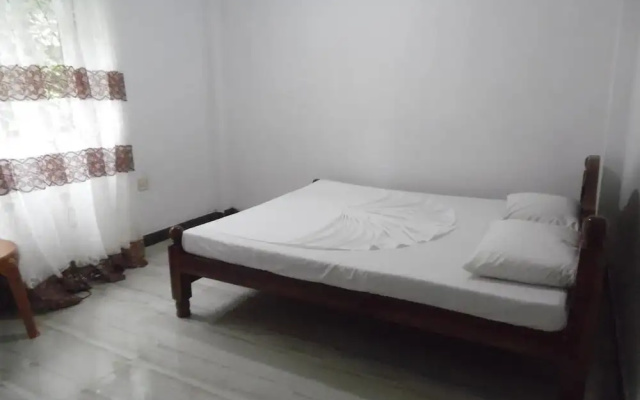 Mango House