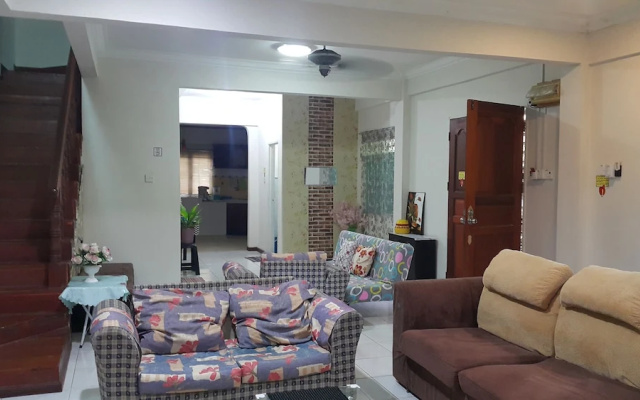 D'hartamas Guesthouse