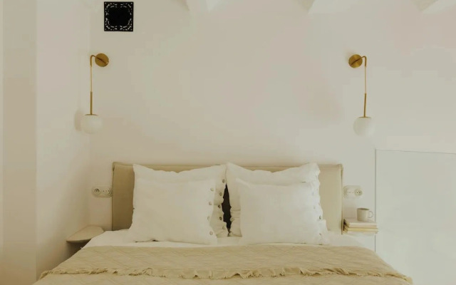 N46 Studio Apartment
