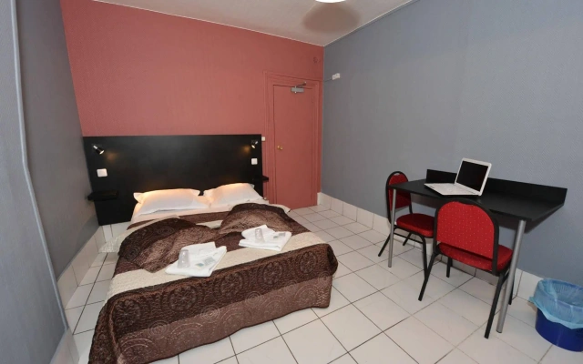 Hotel De La Poste