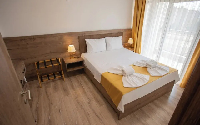 E87 Highway Otel