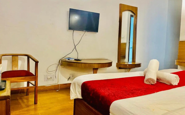 Hotel Tara Regenecy