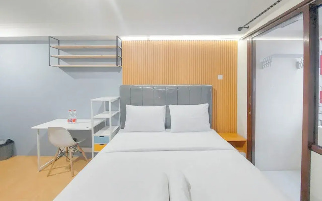 Homey And Elegant Studio At Apartment Sentraland Medan