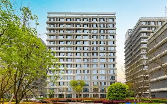 Luya · Lalrea Smart Apartment (Modern Pentathlon Center)