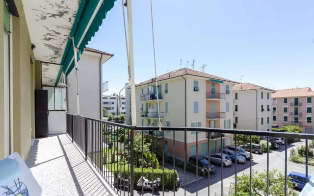 ALTIDO Family 3-BR Apartment with Terrace near Centre