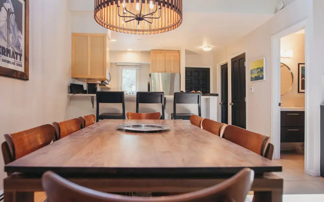 'chillside Chalet' Modern West Vail Townhouse!