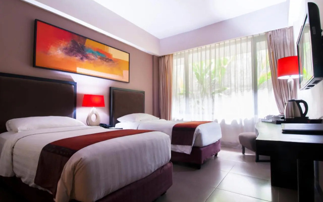 100 Sunset Kuta Hotel & Ballroom