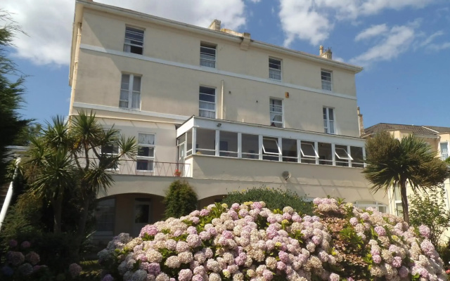 Abbey Court Hotel