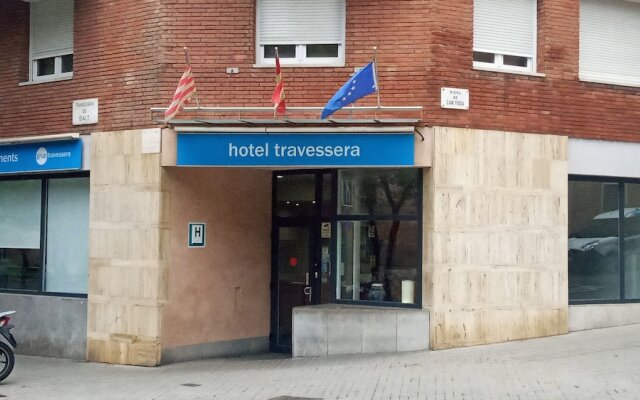 Hotel Travessera вид на фасад