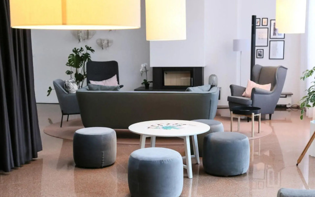 Wellness studio! Finnish sauna, Whirlpool, Gym & more!