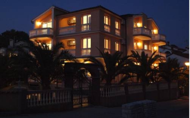 Apartments Villa Canaria