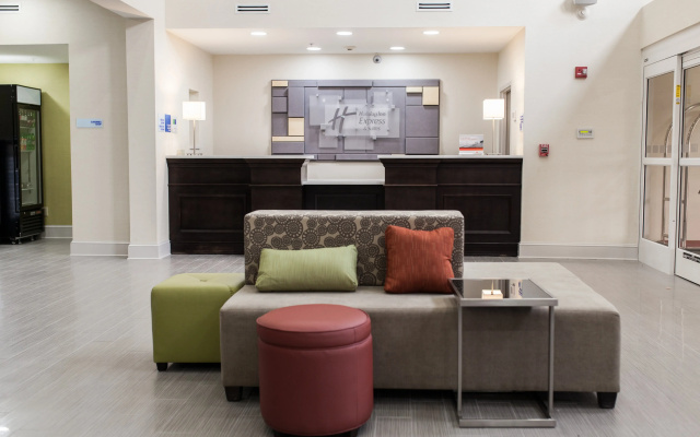 Holiday Inn Express & Suites Sweetwater by IHG