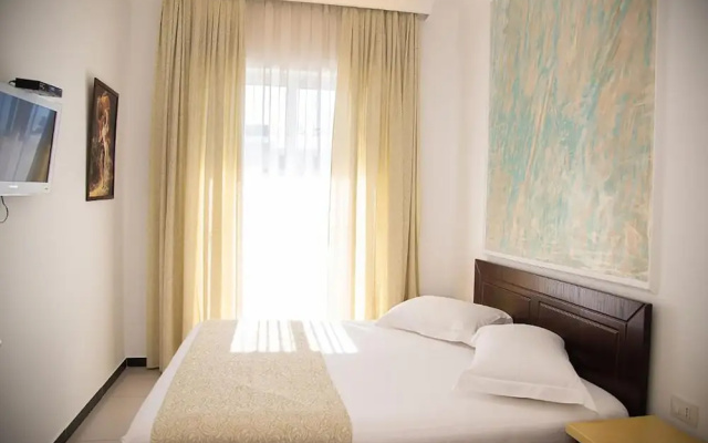 Elite Hotel