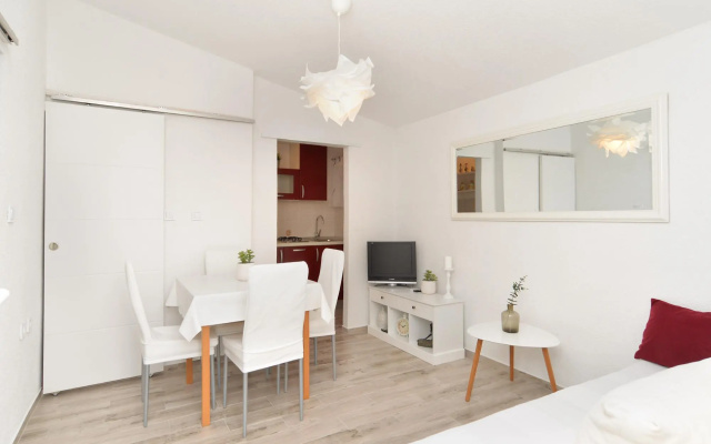 Apartment 1363
