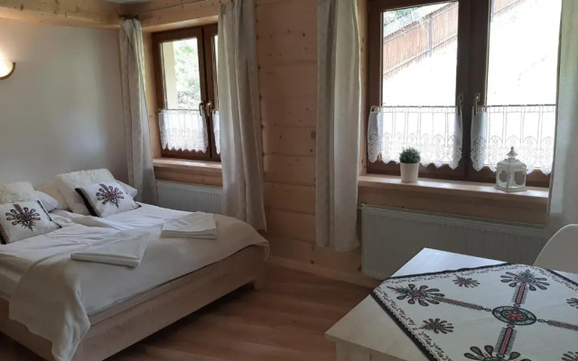 Apartamenty i pokoje u Klimka