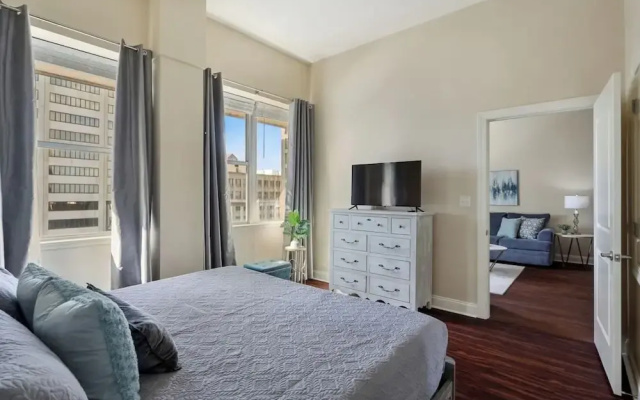 Elegant Condos in NOLA with Rooftop Pool