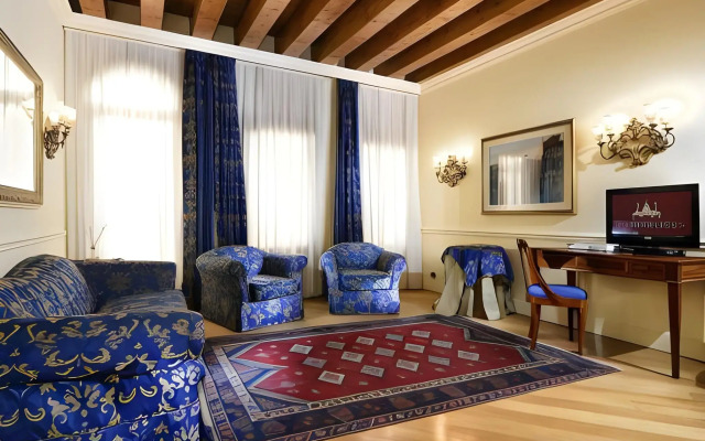 Torre Dell'Orologio Signature Residence