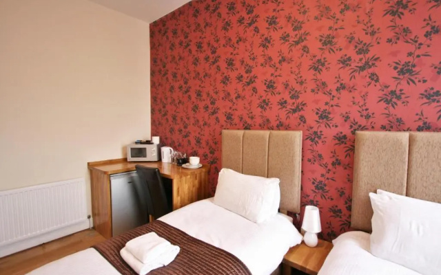 Central Studios Albion Street by RoomsBooked