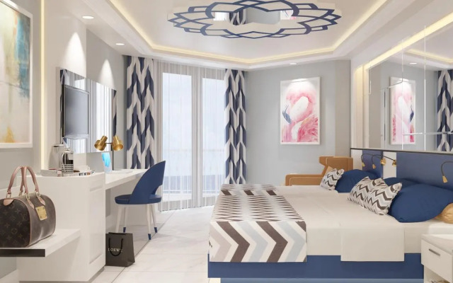 Granada Luxury Beach