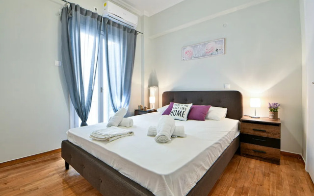 Renovated flat in Athens perfect location