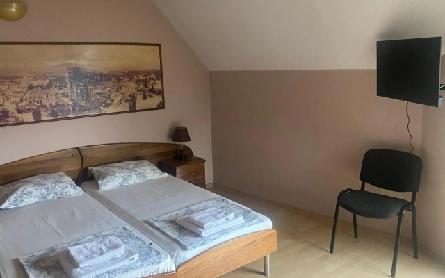Maisonette 169