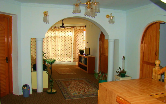 Hillscape Inn