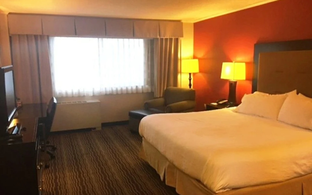 Ramada by Wyndham Liverpool/Syracuse(Ex.Holiday Inn Syracuse Liverpool Exit 37)