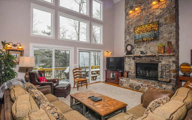 Stone Crest 6 Bedroom House