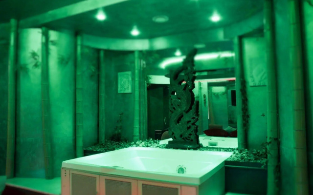 Silk Motel