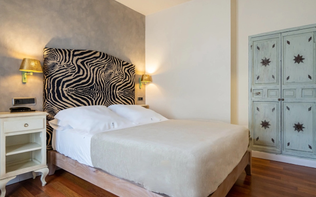 Hotel  YIT La Casona del Arco