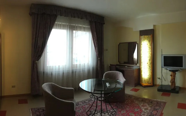 Hotel Costellazioni