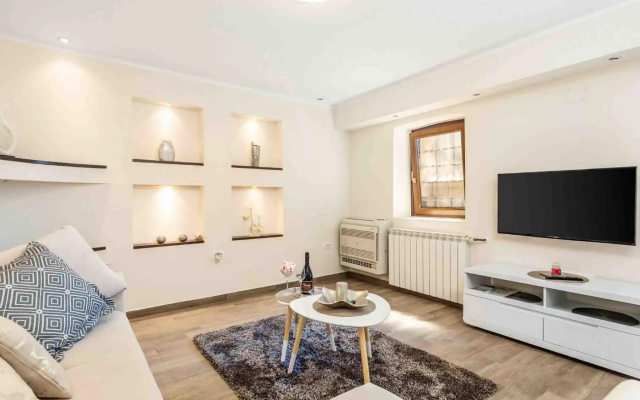 Srok Apartments