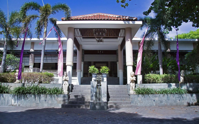 ZenRooms Tanjung Benoa Pratama