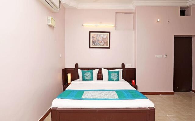 OYO 9852 Leela Villas Guest House