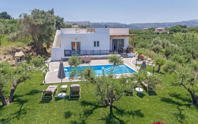 Villa Guinevere-with Private Pool