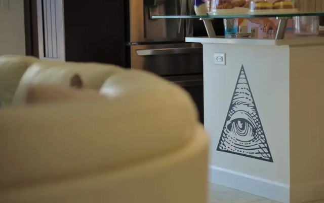 Illuminati Guest House