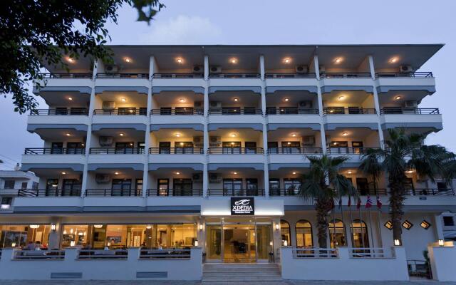 Kandelor Hotel вид на фасад