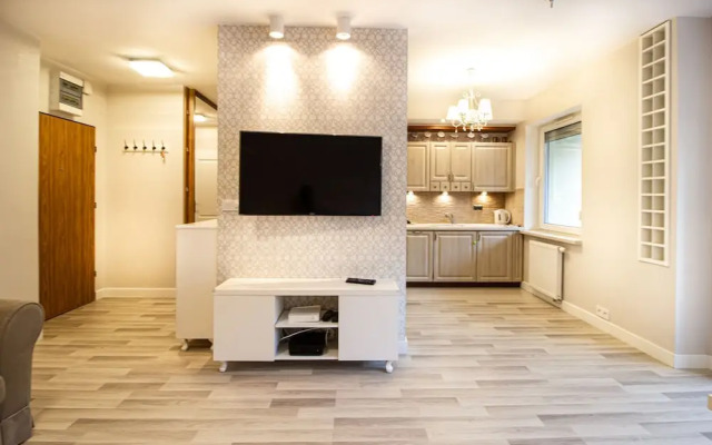 Ursynów Apartment with Garden