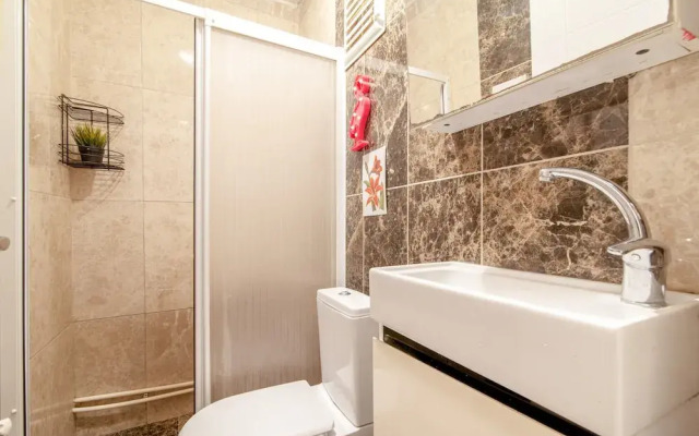 Lovely Flat with Central Location in Sisli