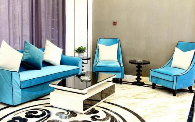 Qingya Hotel (Linyidu District Central Hospital)