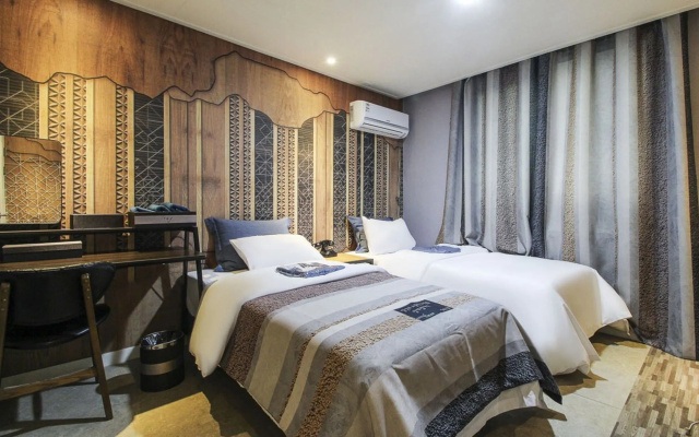 Hotel Dean