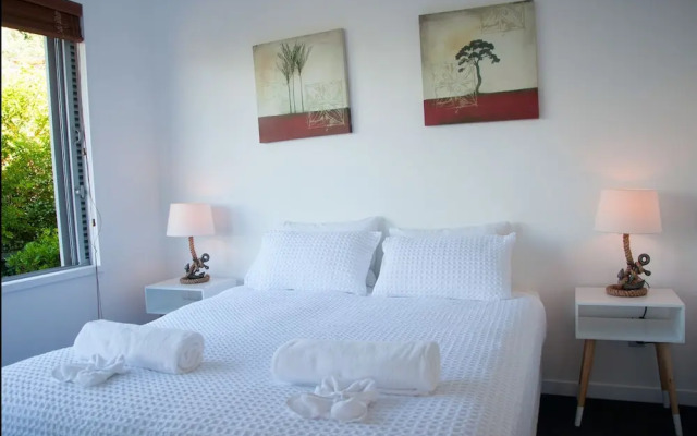 Condo on the Beach at the Sands Onetangi