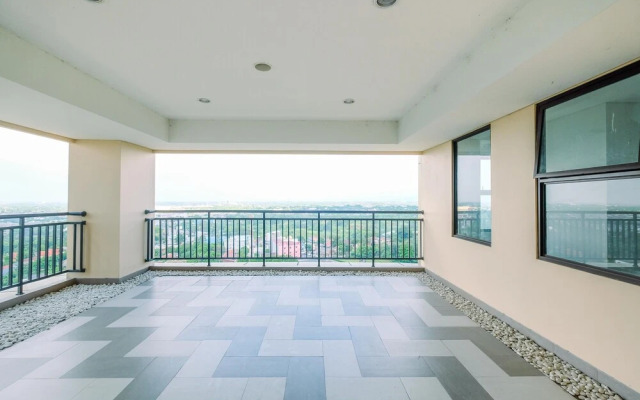 Homey And Modern Look 2Br Transpark Cibubur Apartment