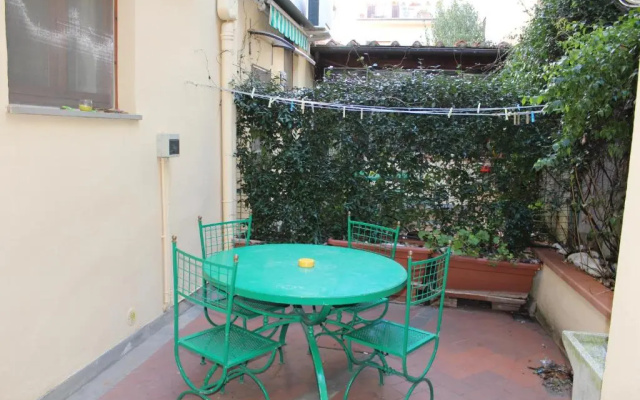 Gmax Guelfa Studios