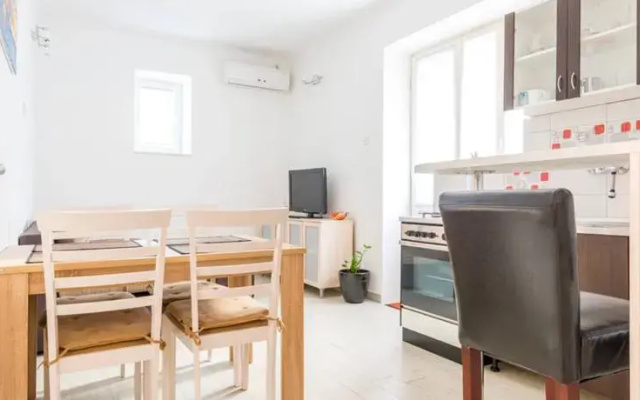 Apartment Helen