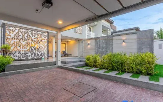 Thai Home Jomtien Deluxe3B Villa