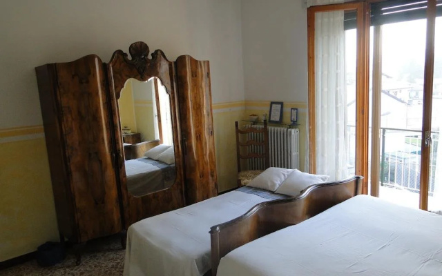 B&B Caslett