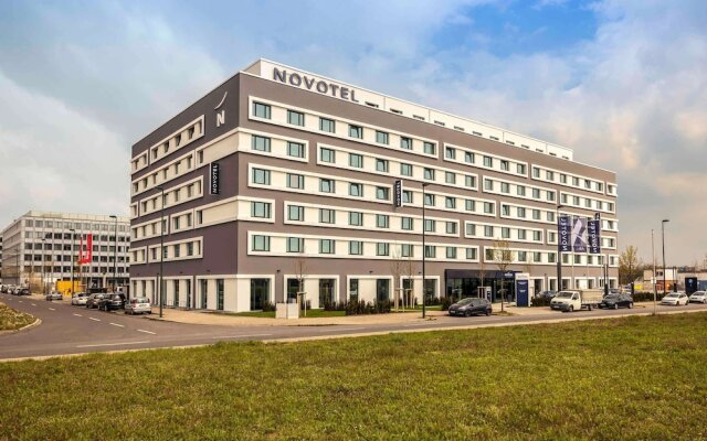 Novotel Duesseldorf Airport 0